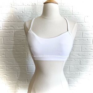 Lululemon Flow Y Adjustable Bra Light Support A-C Cup White Size 6